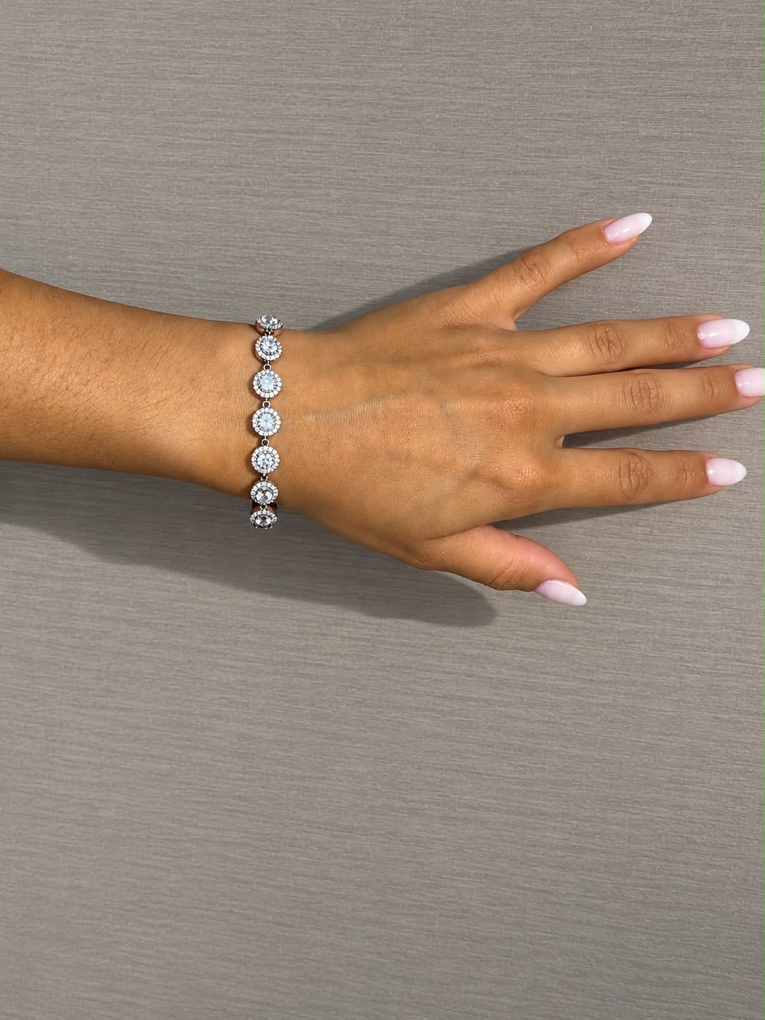 Pulseira Cravejada em Zircônia