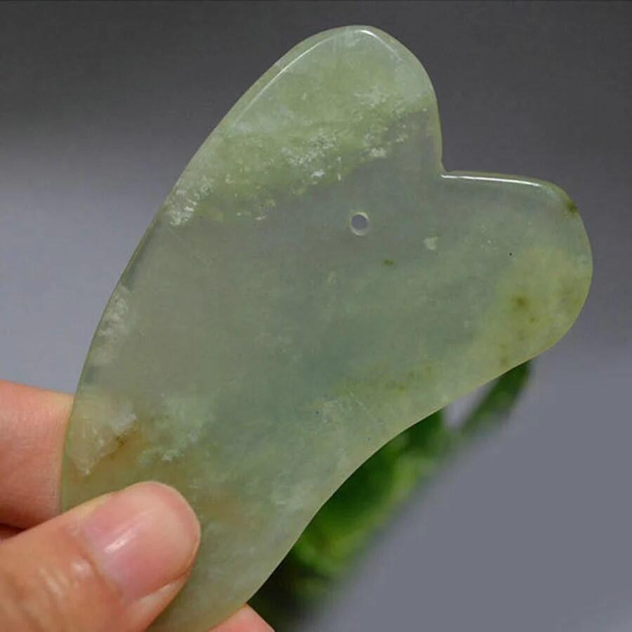 Jade Ritual — Rolo Facial + Pedra Gua Sha