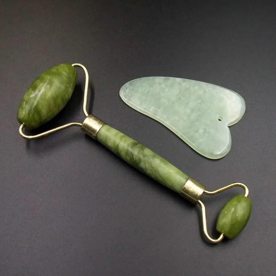 Jade Ritual — Rolo Facial + Pedra Gua Sha